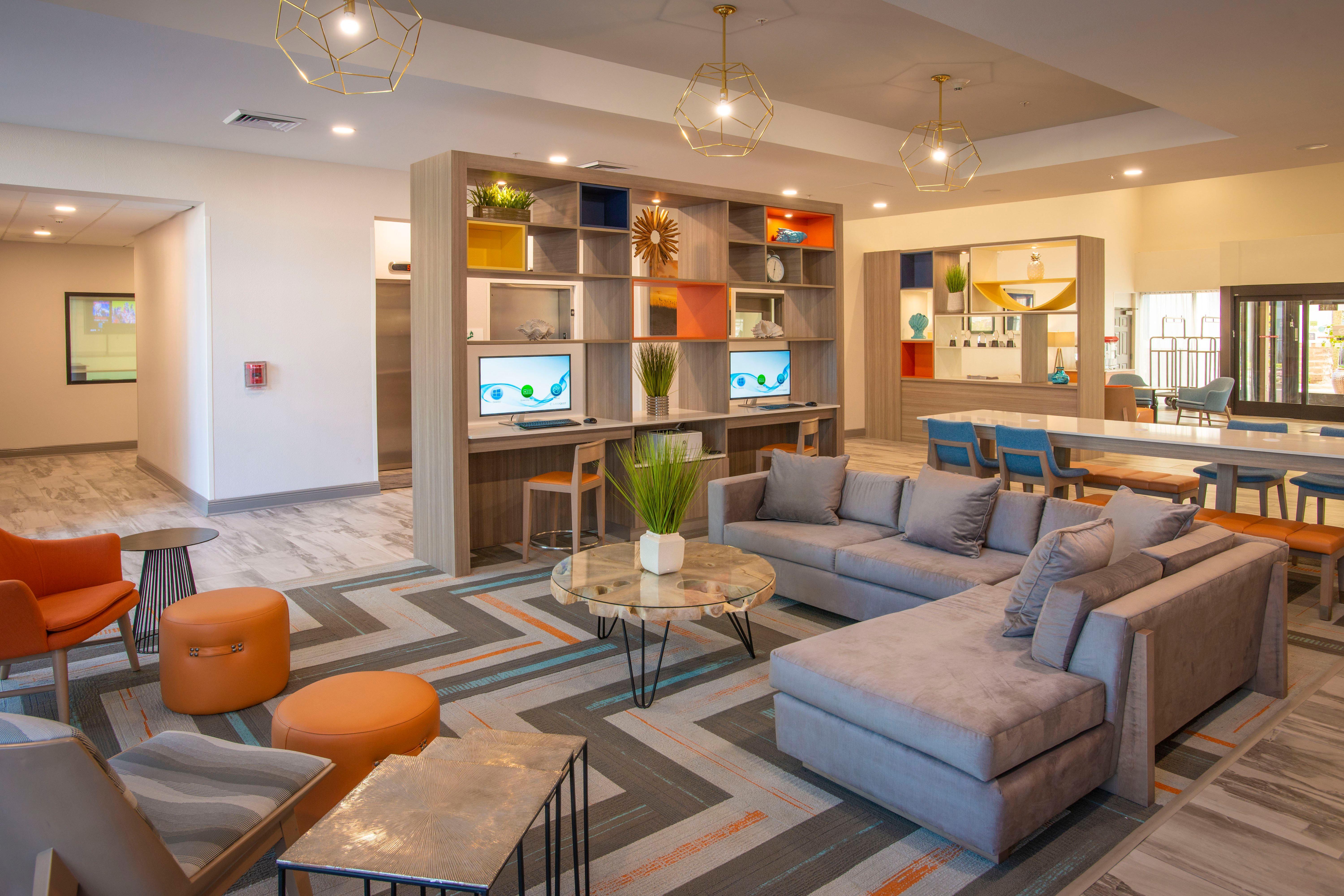 Holiday Inn Pensacola - University Area By Ihg Exterior photo