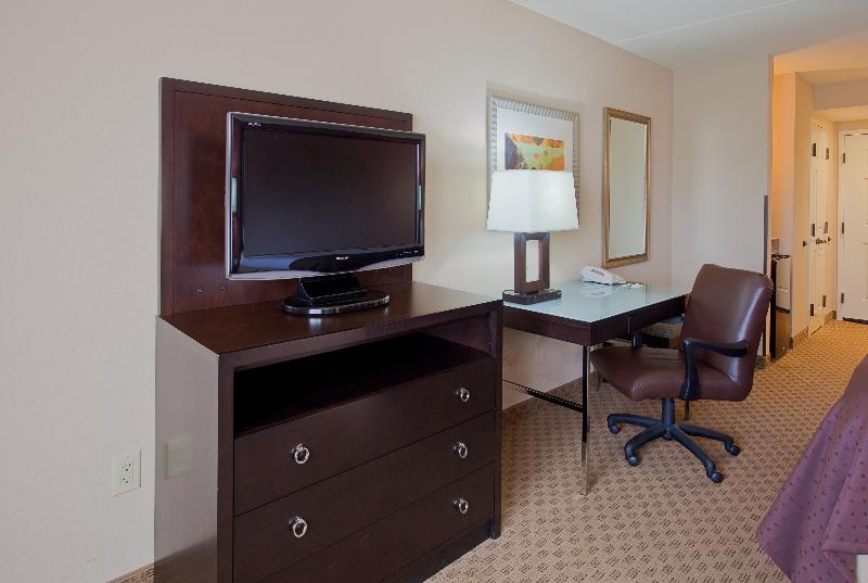 Holiday Inn Pensacola - University Area By Ihg Exterior photo