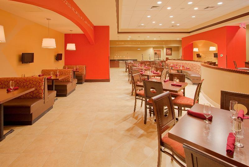 Holiday Inn Pensacola - University Area By Ihg Exterior photo